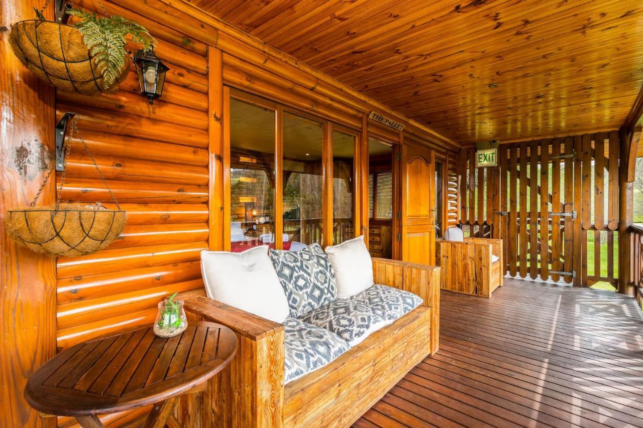 The Log Cabin Lodge Στέλενμπος Εξωτερικό φωτογραφία