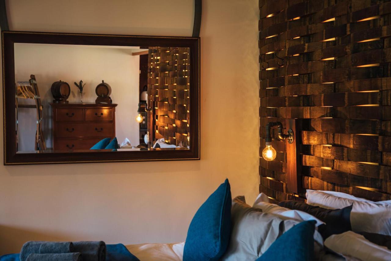 The Log Cabin Lodge Στέλενμπος Εξωτερικό φωτογραφία