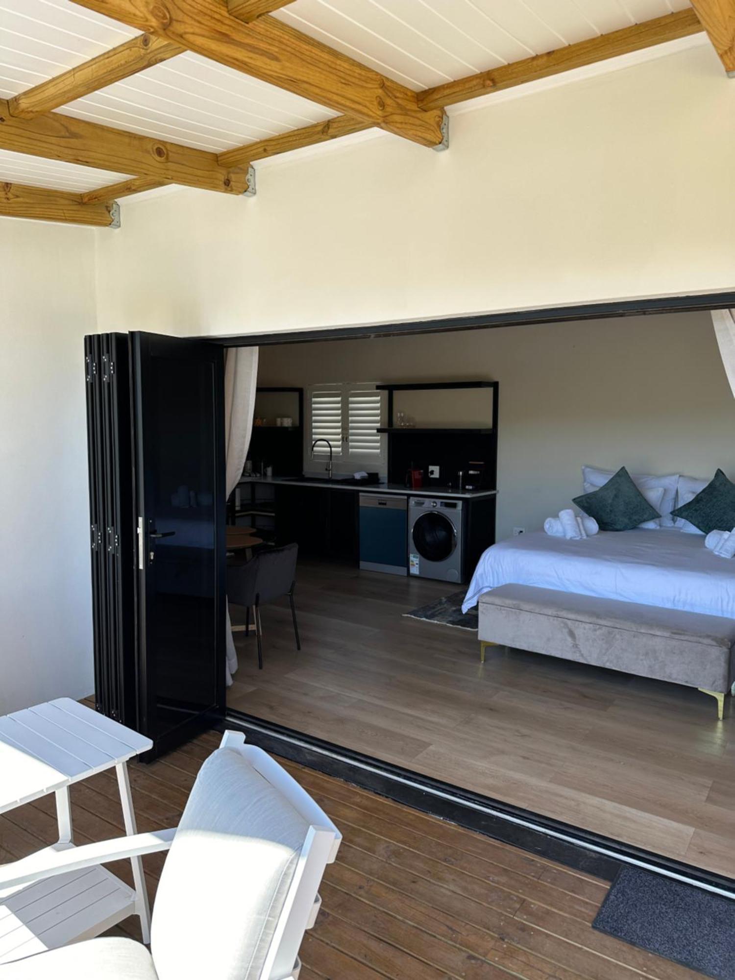 The Log Cabin Lodge Στέλενμπος Εξωτερικό φωτογραφία